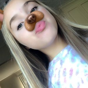 Meet your Posher, Lexi